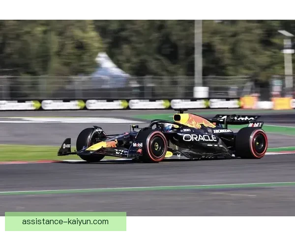 F1赛季最新动态：红牛车队再创辉煌，梅赛德斯与法拉利竞争激烈