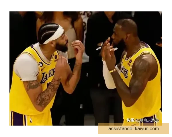 NBA最新动态：湖人队重磅交易曝光 詹姆斯带领新阵容冲击总冠军